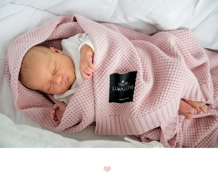 Kocyk w kolorze pudrowy róż